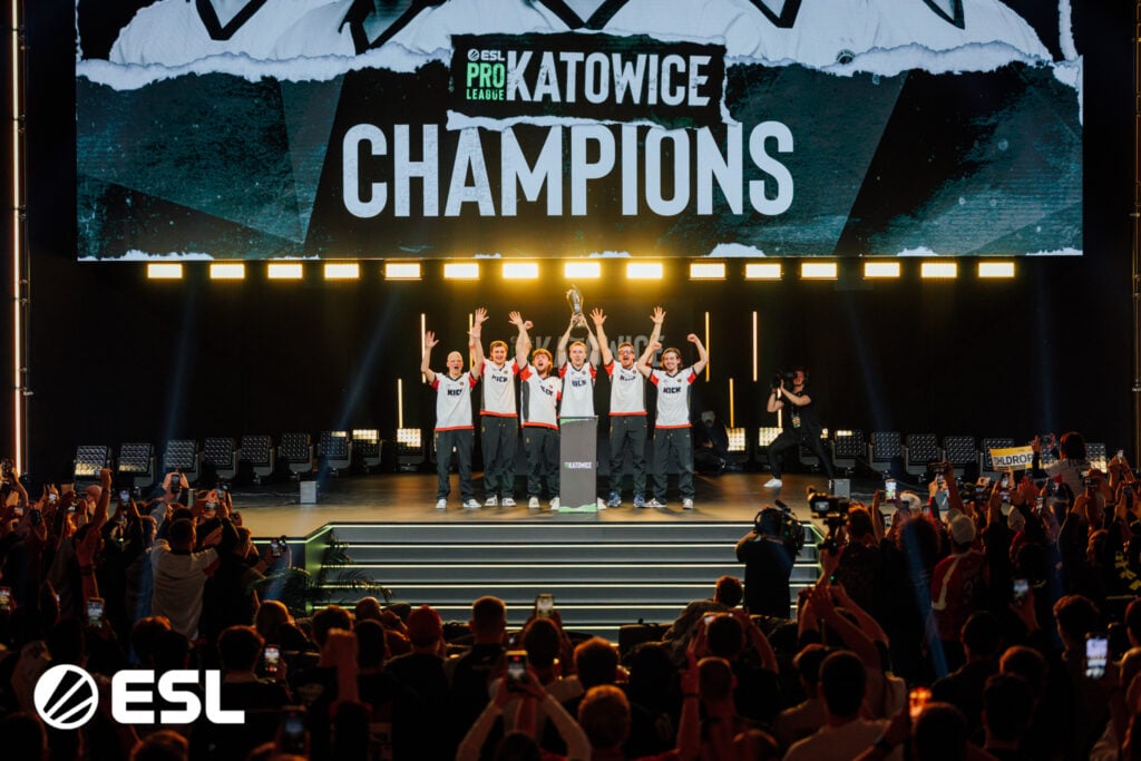 Team Vitality стали чемпионами ESL Pro League Season 24 после возвращения турнира на большую сцену в Катовице